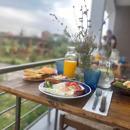 Ballkan Grilë