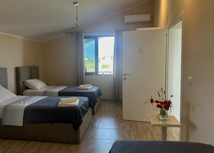 Ballkan Shkoder Bed and breakfast *